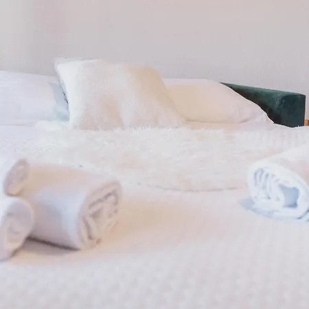 Chaleureux Proche Des Pistes De *